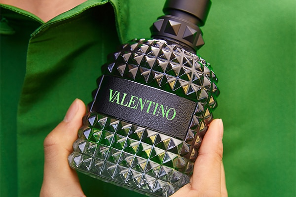 <centre> DISCOVER BORN IN ROMA GREEN STRAVAGANZA UOMO</centre> 