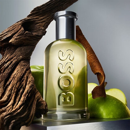 200ML HUGO BOSS Boss Bottled Eau de Toilette Spray  2 of 6 