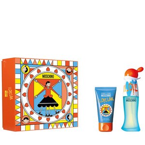 30ML Moschino I Love Love Eau de Toilette Spray Gift Set  1 of 1 