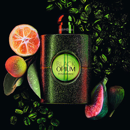 Store Black Opium Illicit Green Parfum 2.5oz