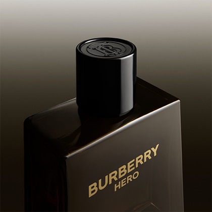 150ML Burberry Hero Parfum Spray  3 of 6 