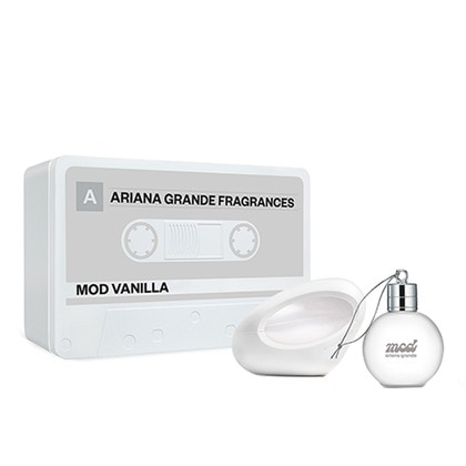 30ML Ariana Grande MOD Vanilla Eau de Parfum Gift Set  1 of 2 