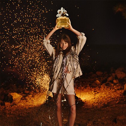 4X4ML Marc Jacobs Daisy Discovery Set Miniature Gift Set  3 of 6 