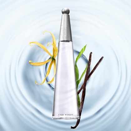 100ML Issey Miyake L’Eau d’Issey Intense Eau de Parfum Intense Spray  2 of 6 