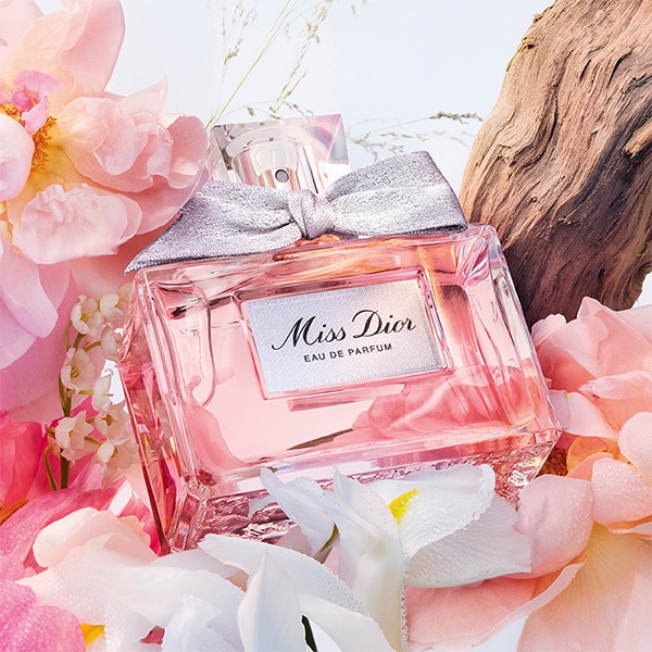 Miss dior essence bottle