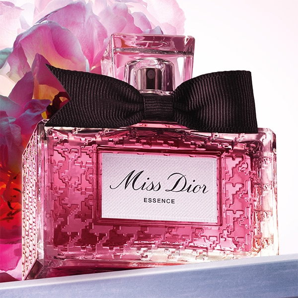 Miss dior essence bottle