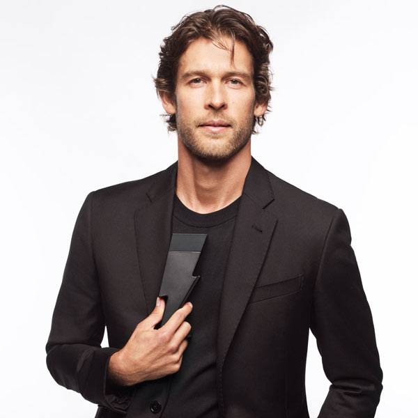 Model holding bottle