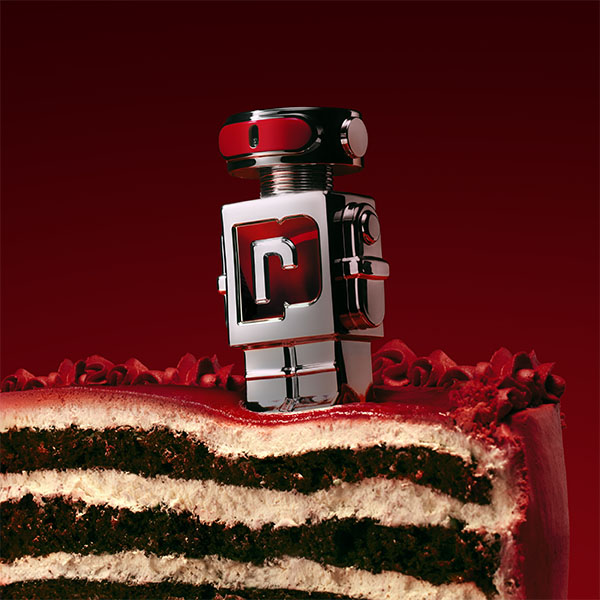 Phantom bottle with cake