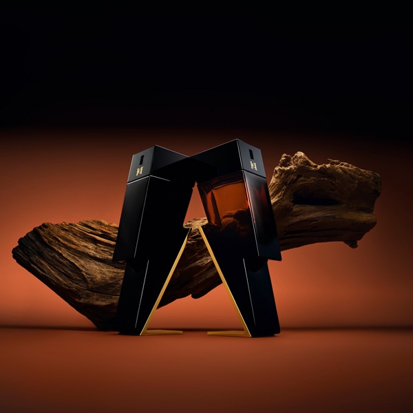 Bottle comparison with wood